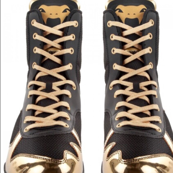 Shoes - Picture 2 of 5